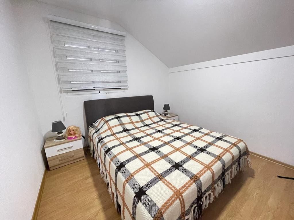 MREproperty (24) Namještena kuća za prodaju u Baru — Crna Gora