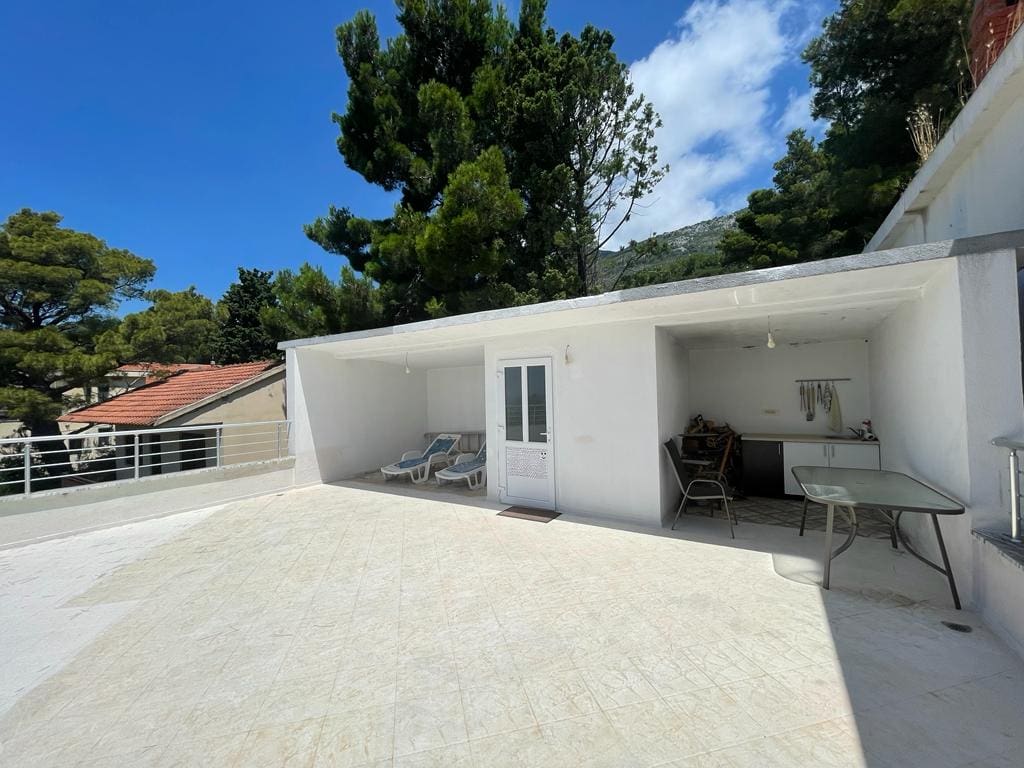 MREproperty (24) Kuća sa bazenom u borovoj šumi kod Bara — Crna Gora