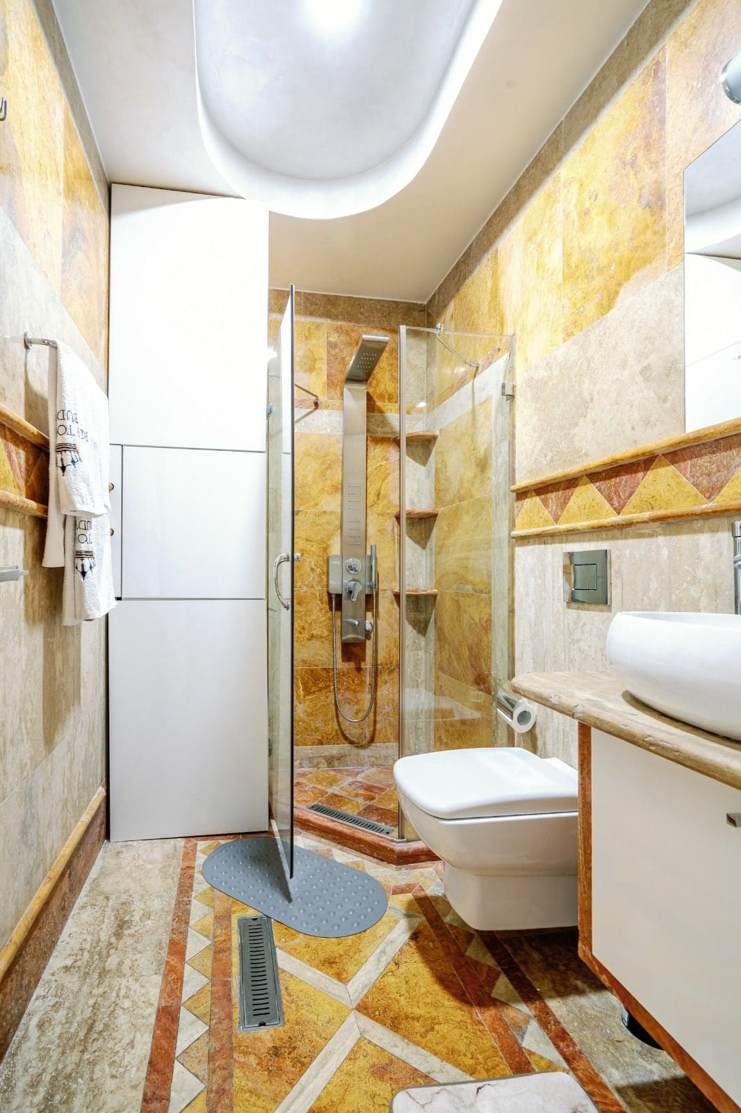 MREproperty (28) Luksuzni penthouse na prodaju u Budvi-Crna Gora — Crna Gora