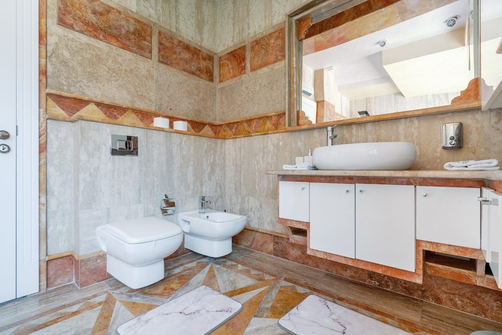 MREproperty (29) Luksuzni penthouse na prodaju u Budvi-Crna Gora — Crna Gora