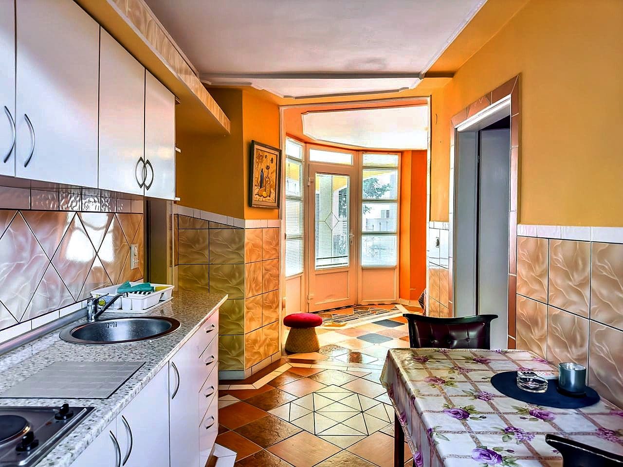 MREproperty (16) Rentables Mini-Hotel in Becici zum Verkauf – Montenegro