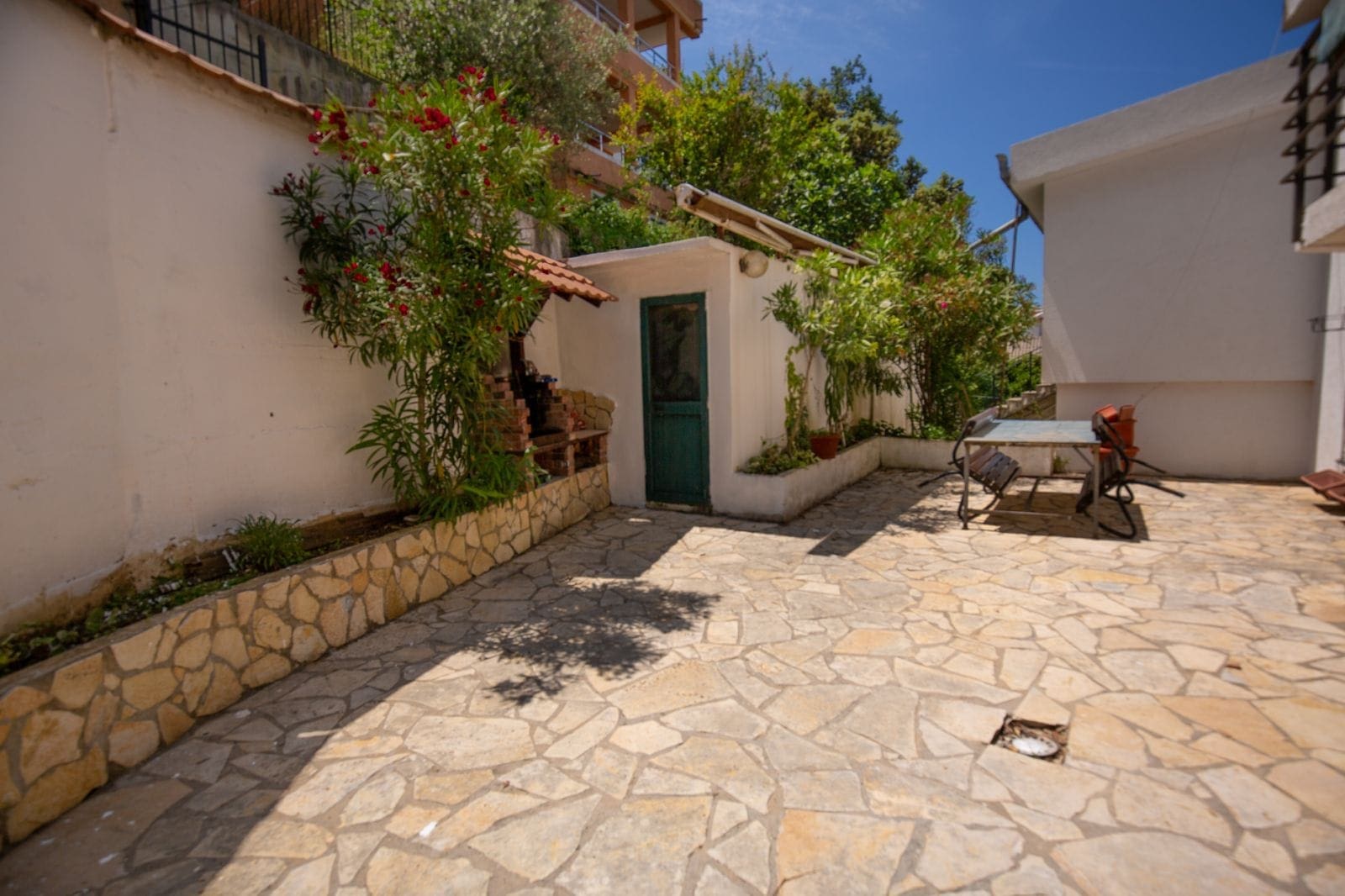 Apartment · Utjeha