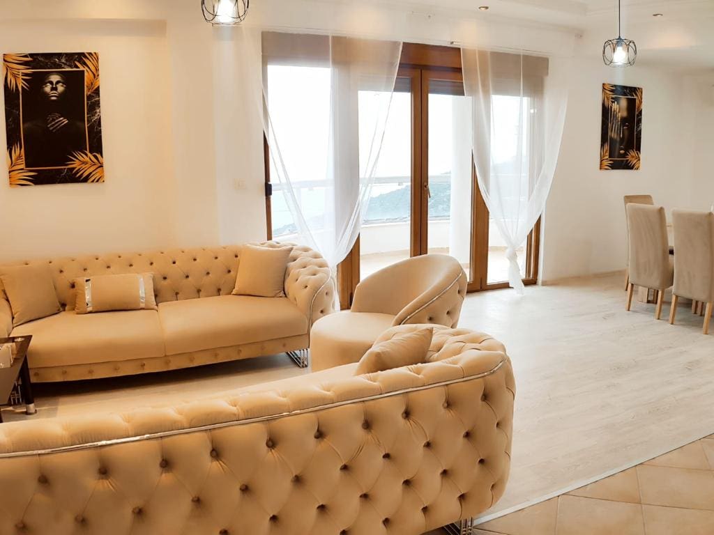 MREproperty (1) Wohnung in Montenegro mit Meerblick zu verkaufen
