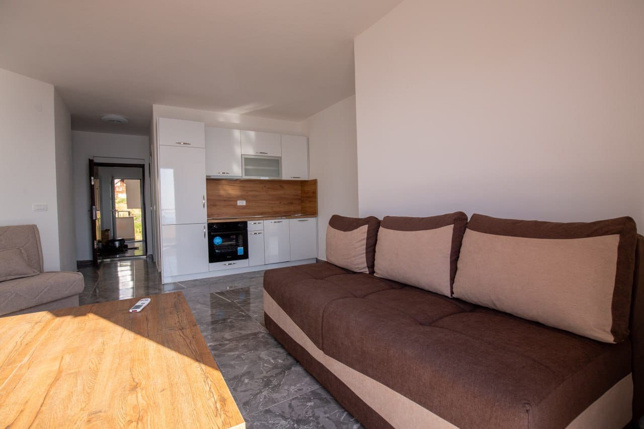 MREproperty (15) Панорамна двокімнатна квартира на продаж у Добрій Воді — Чорногорія