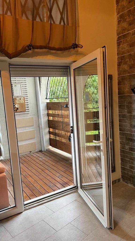 MREproperty (16) Gelegenheit, ein profitables Hotel in Becici zu kaufen — Montenegro