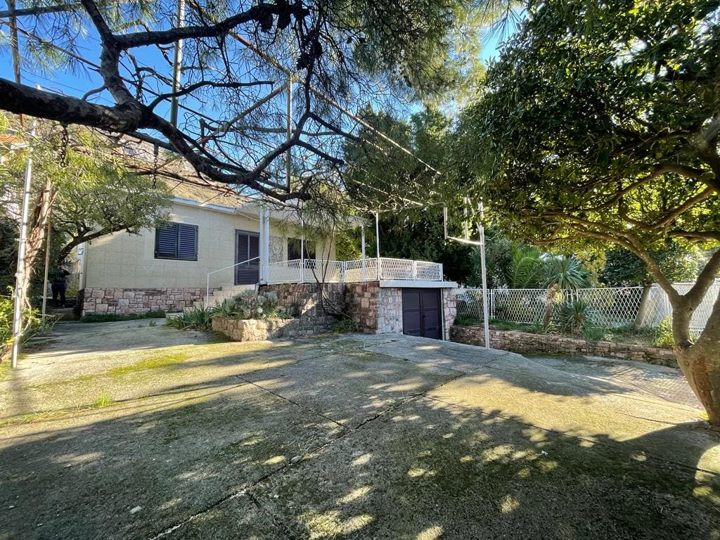 MREproperty (17) Uroczy dom z widokiem na morze w Sutomore — Czarnogóra