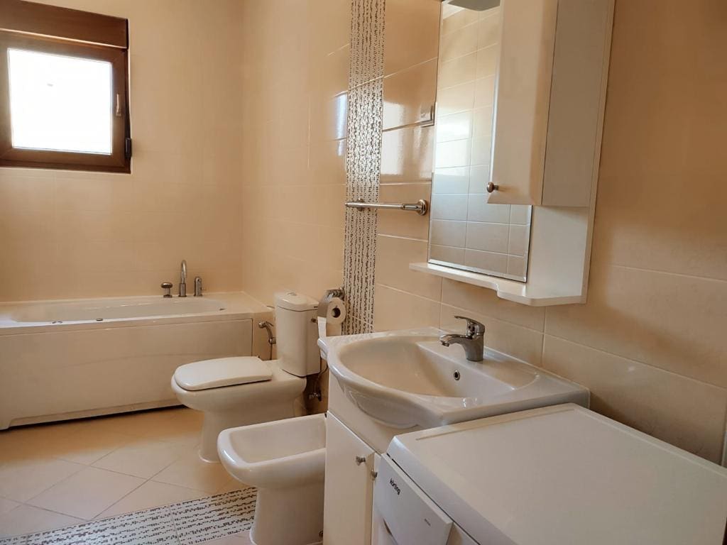 MREproperty (18) Wohnung in Montenegro mit Meerblick zu verkaufen — Montenegro