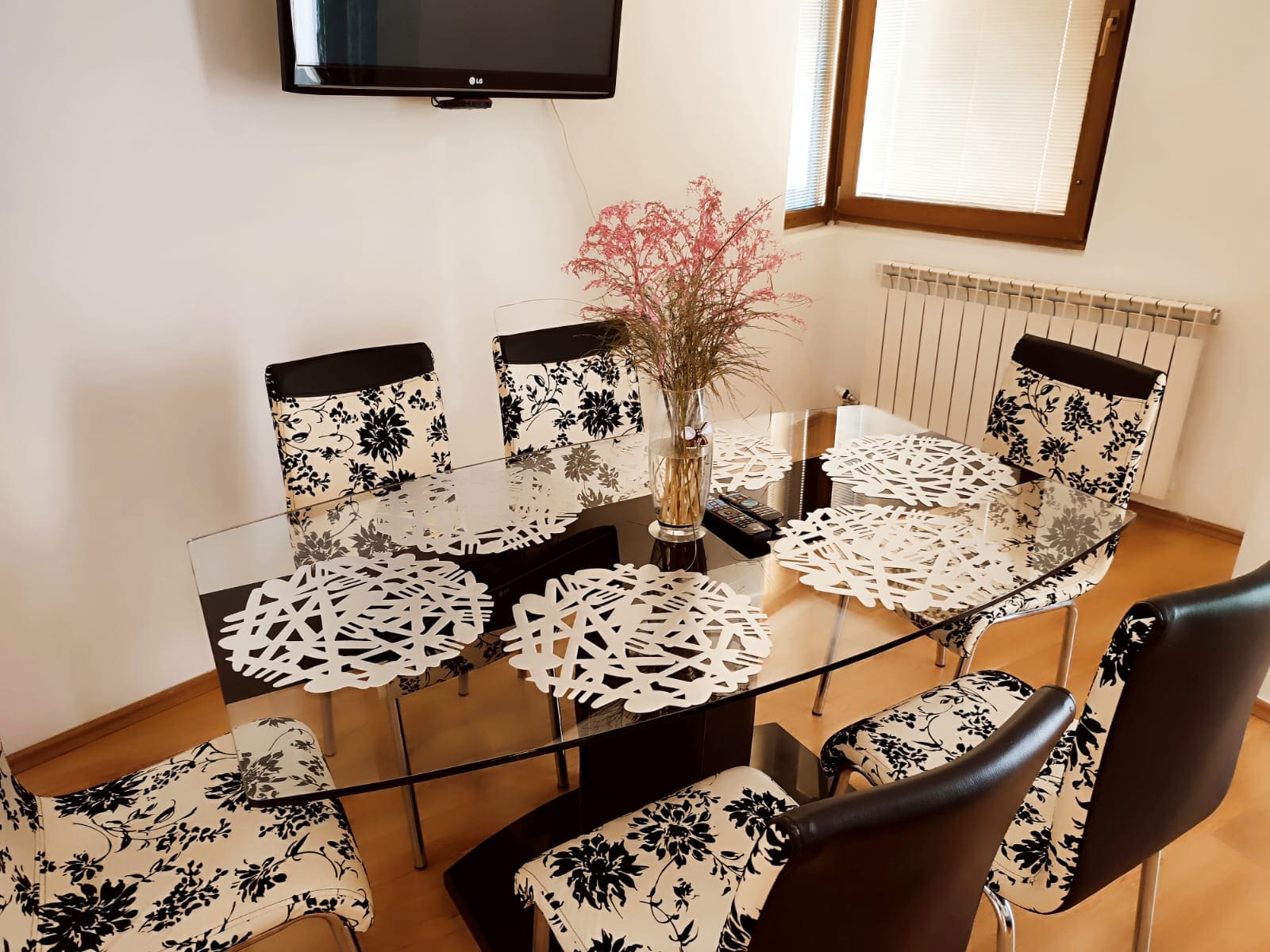 MREproperty (18) Günstige Einzimmerwohnung in Dobra Voda — Montenegro zu verkaufen