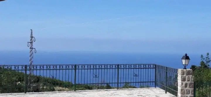 MREproperty (20) Luxuriöse Villa mit Pool in Petrovac — Montenegro