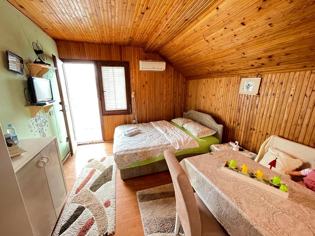 MREproperty (20) Susanj-Bar'da Satılık Büyüleyici Ev — Karadağ