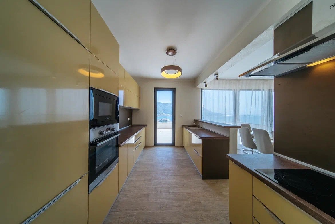 MREproperty (20) Budva-Bečići'de Manzaralı Lüks Penthouse — Karadağ