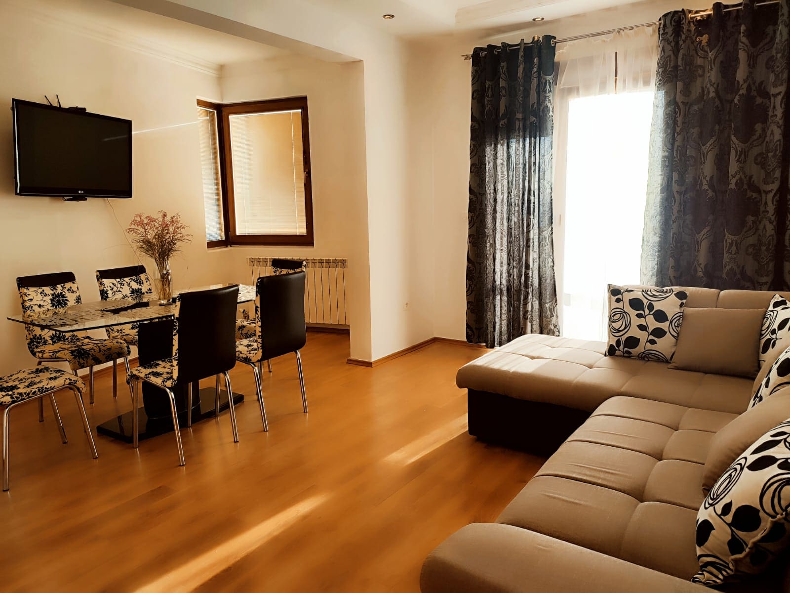 MREproperty (22) Günstige Einzimmerwohnung in Dobra Voda — Montenegro zu verkaufen