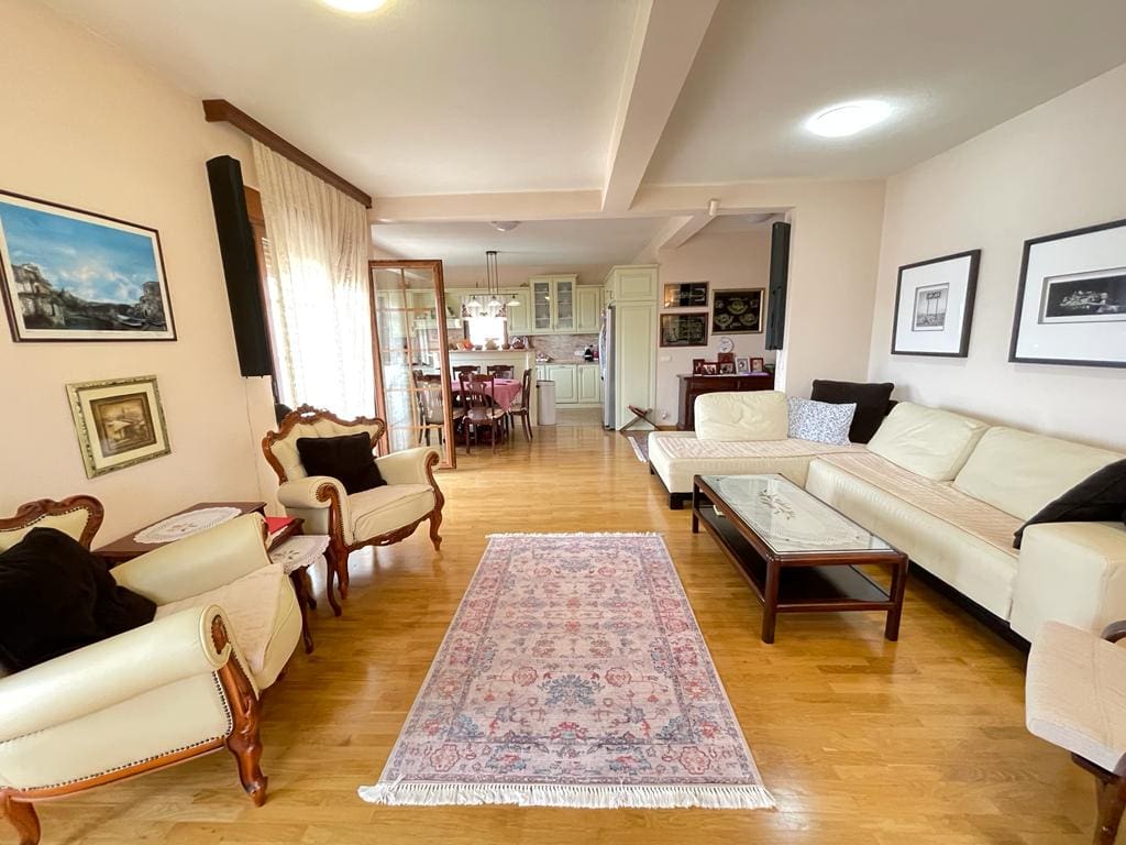 MREproperty (23) Роскошная вилла с захватывающим видом в Баре — Черногория