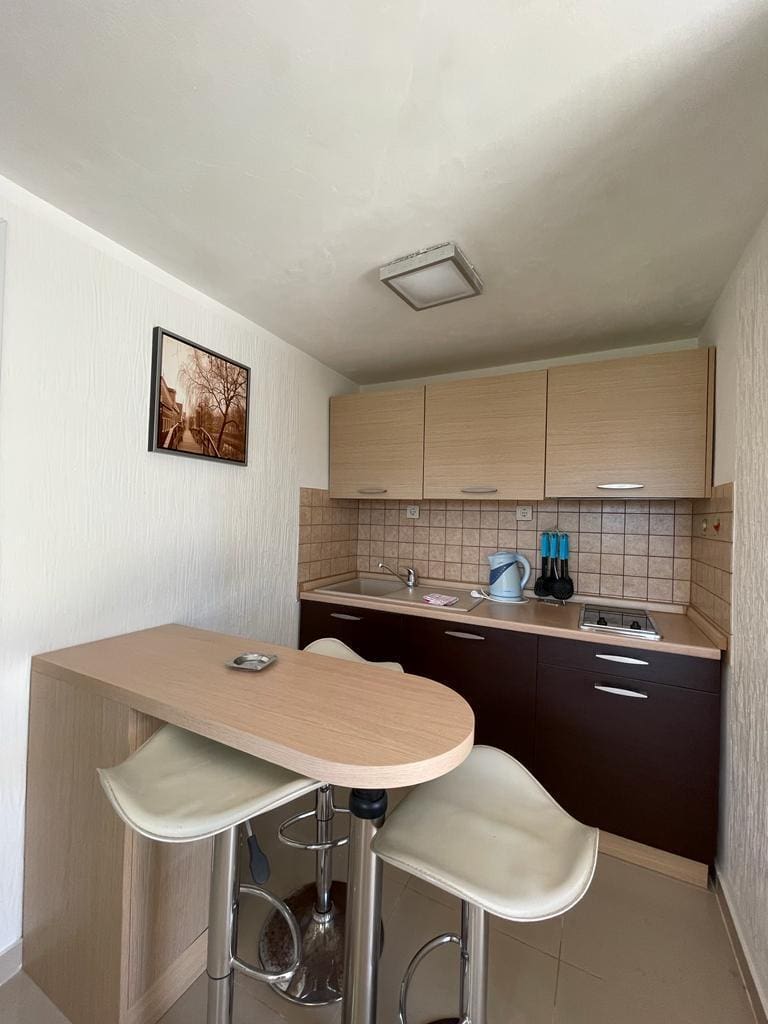 MREproperty (24) Investitionsvilla in Montenegro zu verkaufen – 6 Apartments, Meerblick & Einkommensmöglichkeit — Montenegro