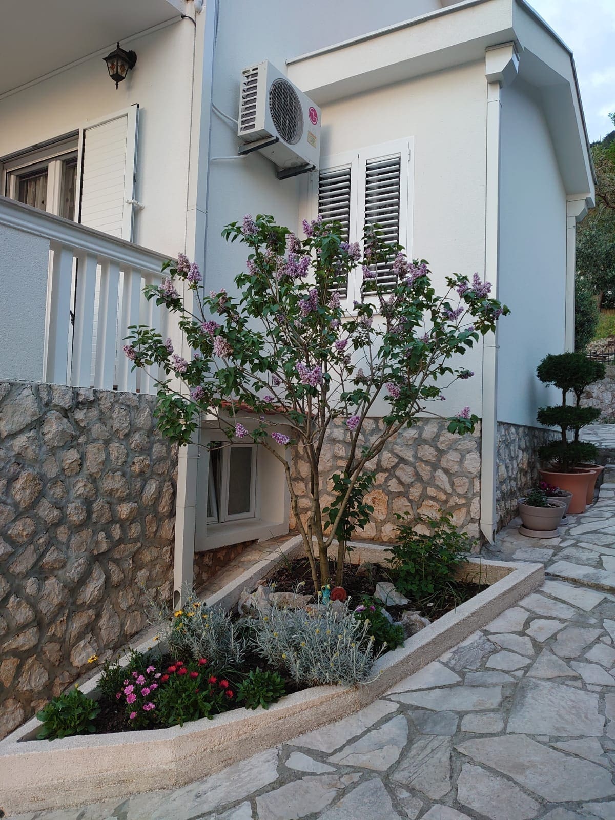 MREproperty (26) Atemberaubende zweistöckige Villa mit Panoramablick in Montenegro — Montenegro