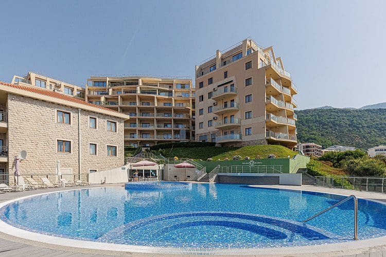 Apartment · Becici