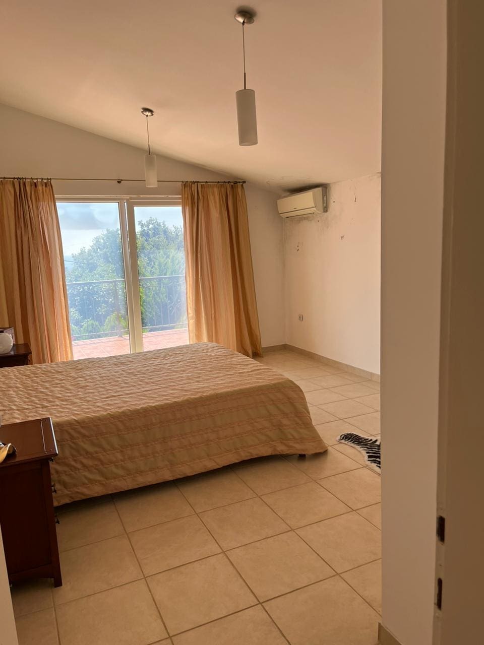 MREproperty (31) Porodična kuća sa bazenom na prodaju u Budvi — Crna Gora