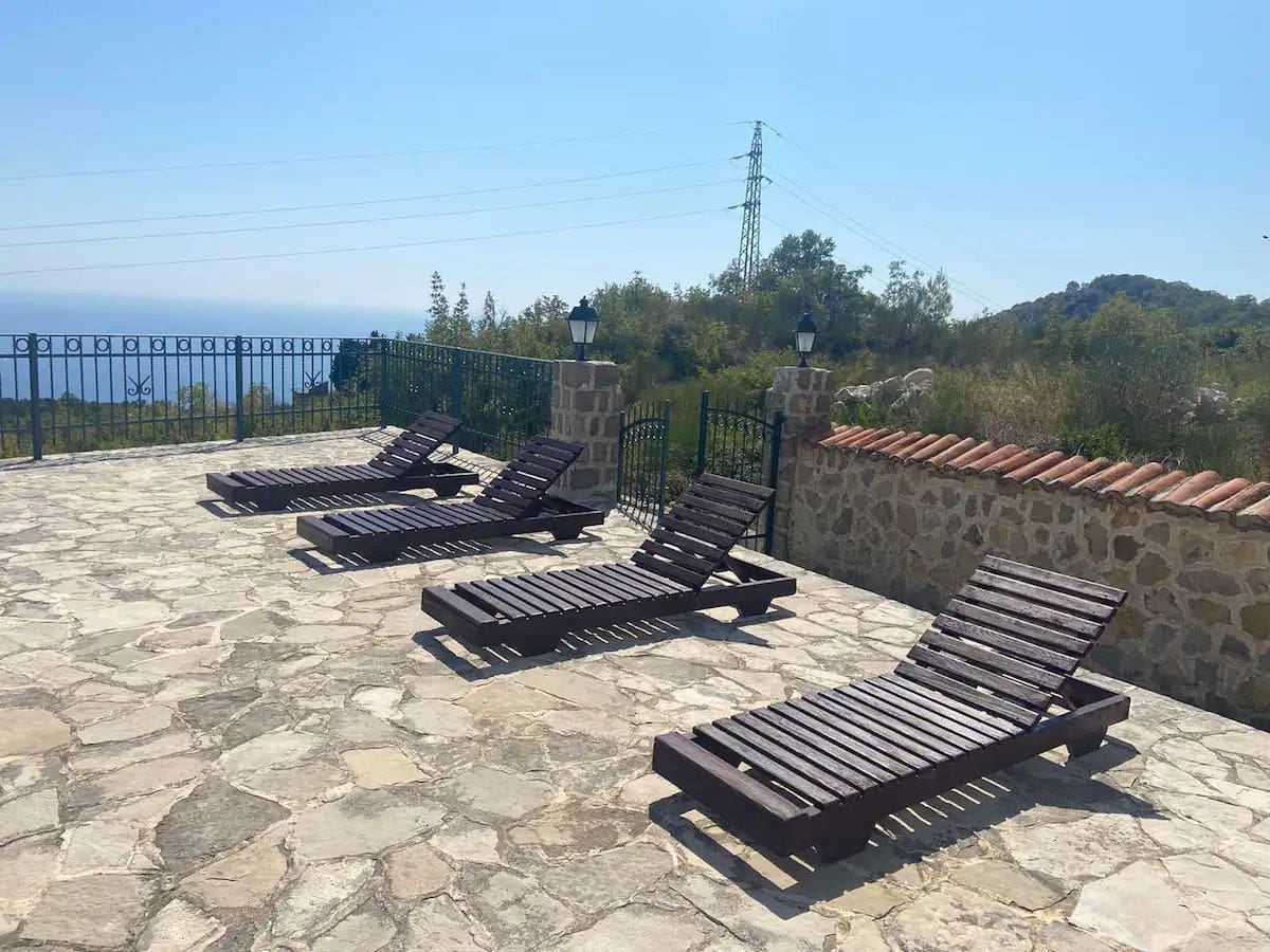 MREproperty (34) Luxuriöse Villa mit Pool in Petrovac — Montenegro