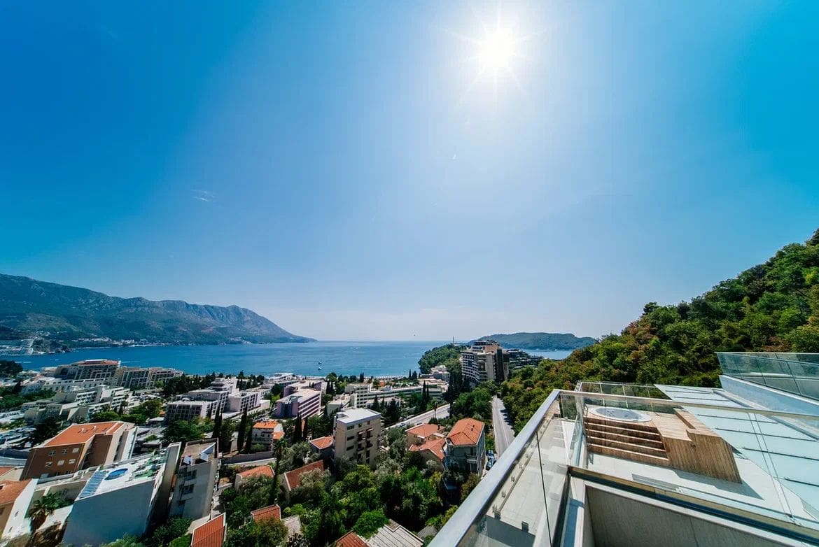 Apartment · Becici