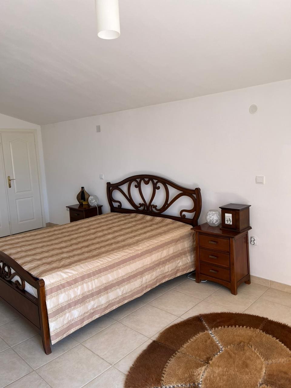MREproperty (44) Porodična kuća sa bazenom na prodaju u Budvi — Crna Gora