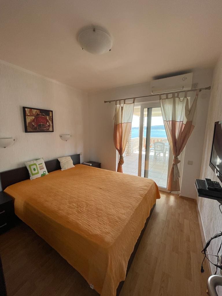 MREproperty (45) Investitionsvilla in Montenegro zu verkaufen – 6 Apartments, Meerblick & Einkommensmöglichkeit — Montenegro