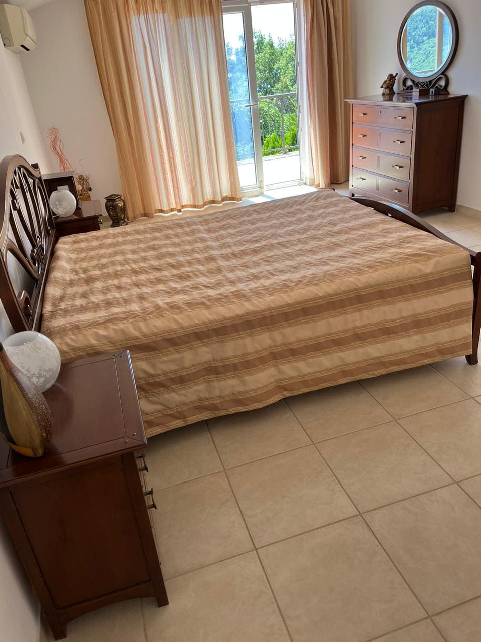 MREproperty (49) Porodična kuća sa bazenom na prodaju u Budvi — Crna Gora