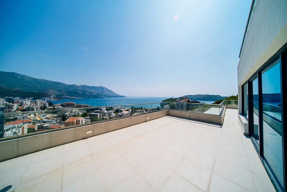 Apartment · Becici