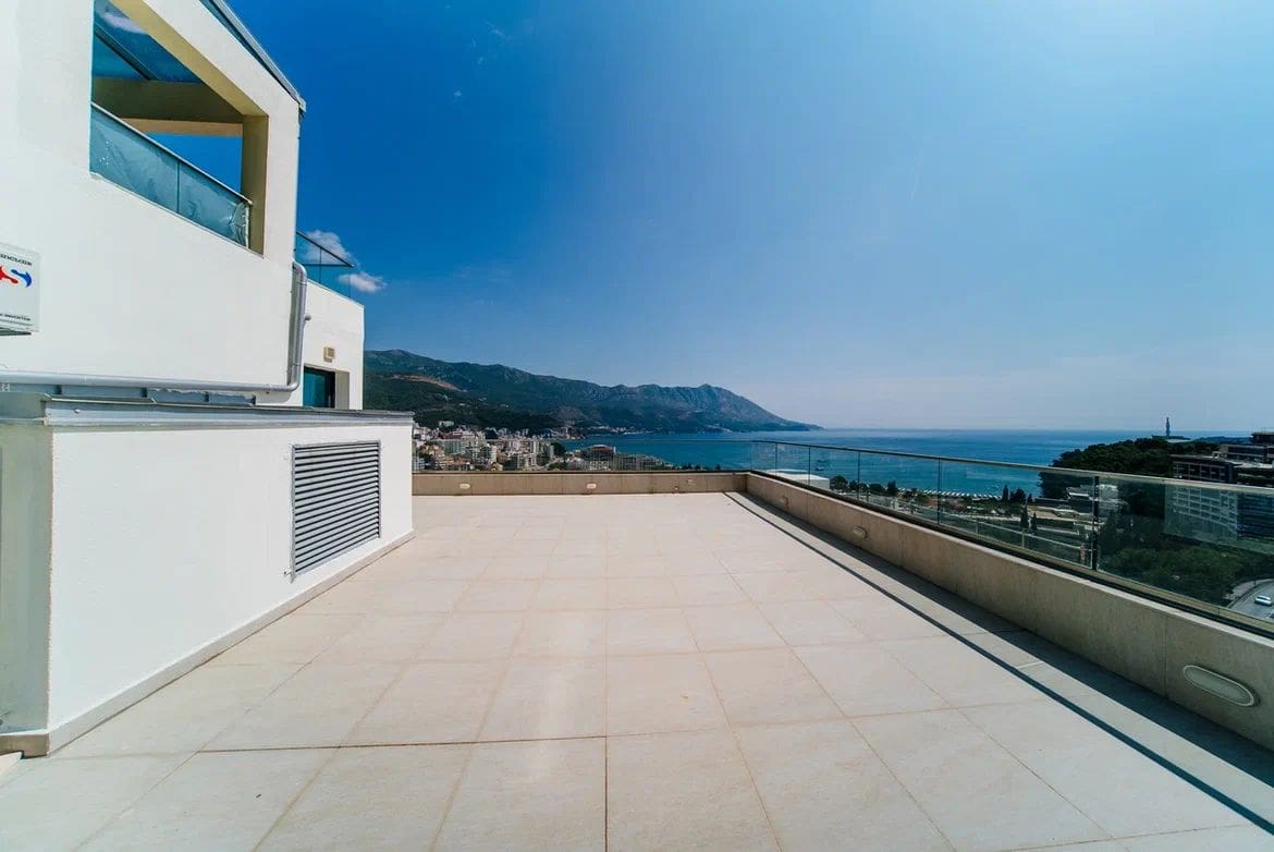 Apartment · Becici