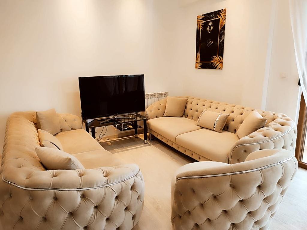 MREproperty (8) Wohnung in Montenegro mit Meerblick zu verkaufen — Montenegro