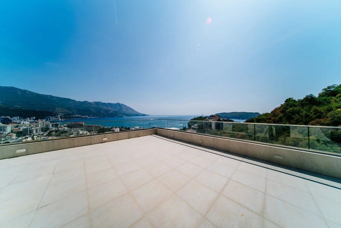 Apartment · Becici