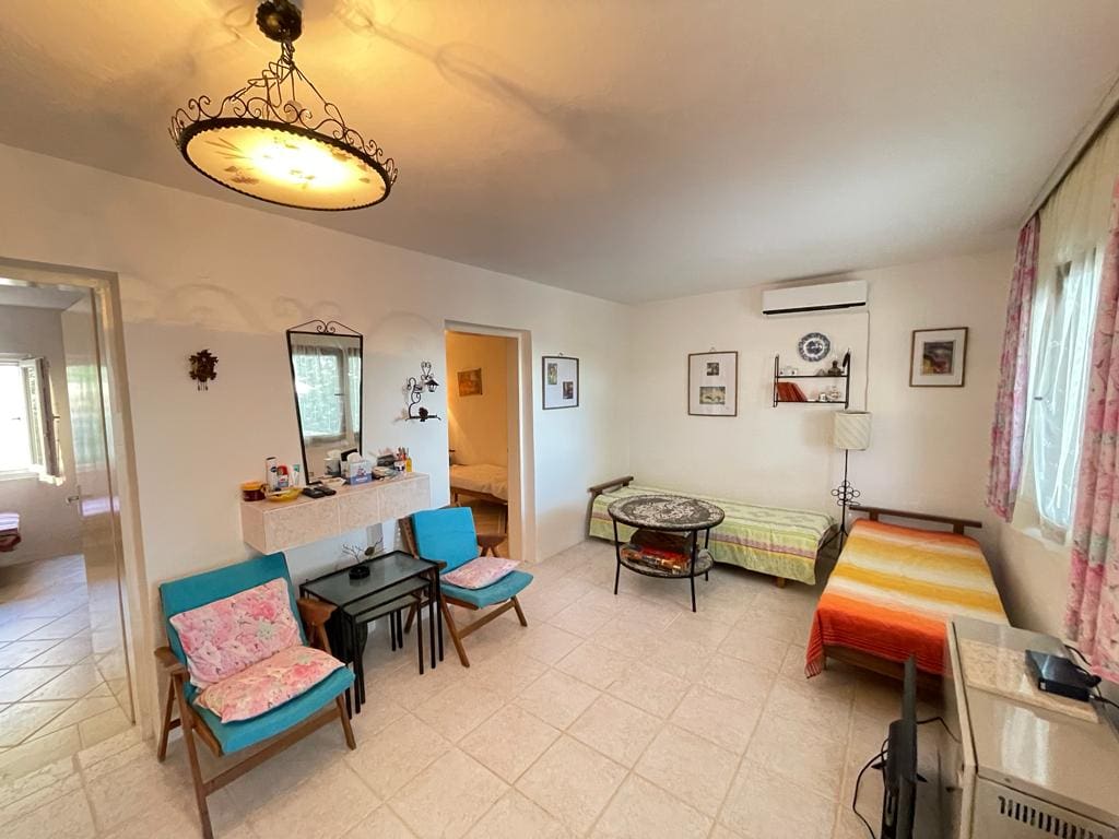 House · Sutomore