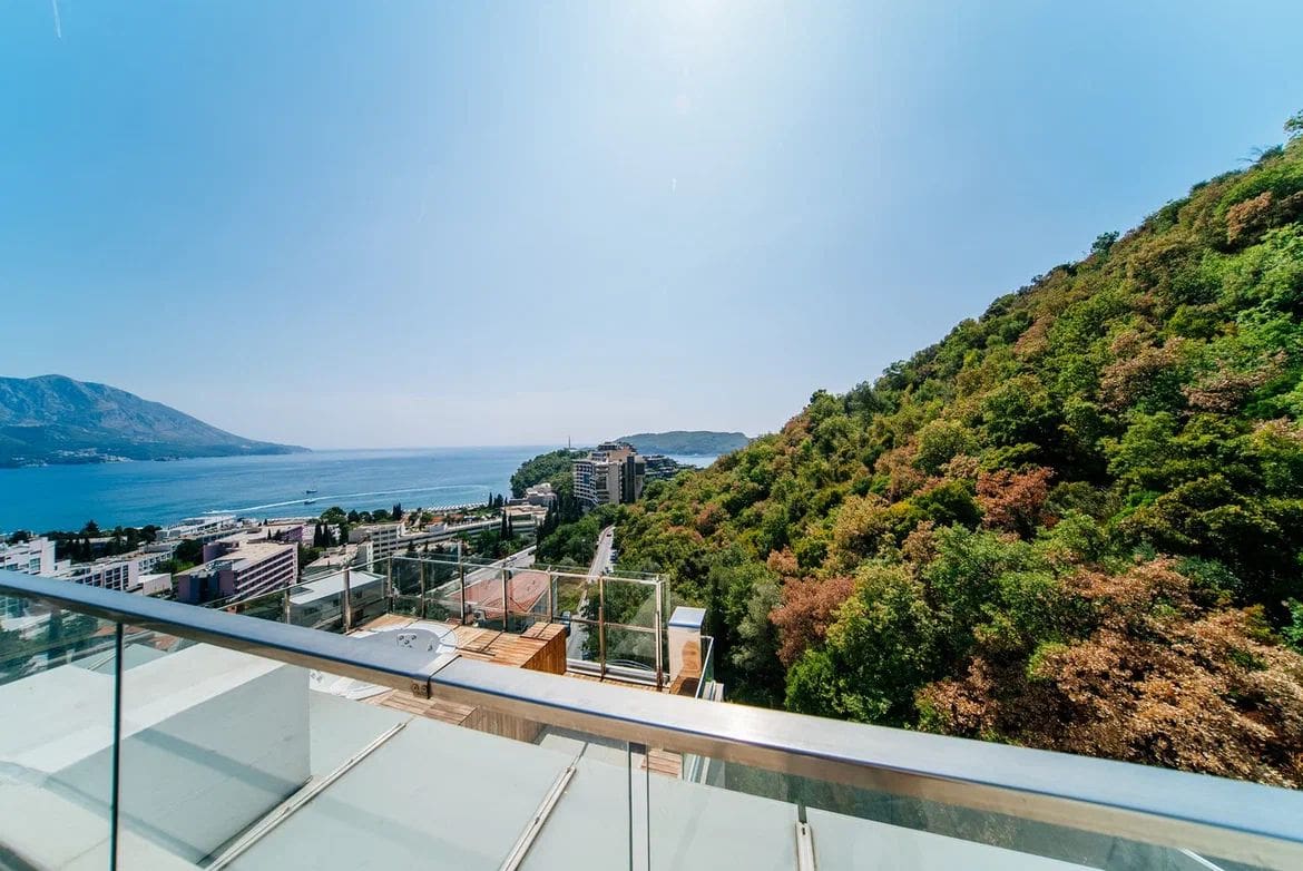 Apartment · Becici