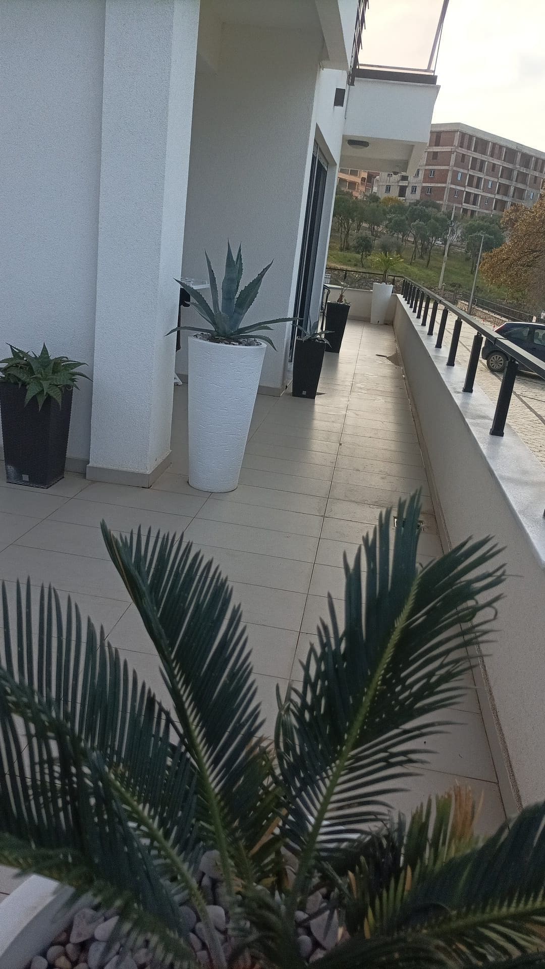 MREproperty (18) Raj na plaži vas čeka u Dobroj Vodi — Crna Gora