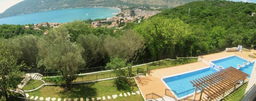 Huoneisto · Herceg Novi