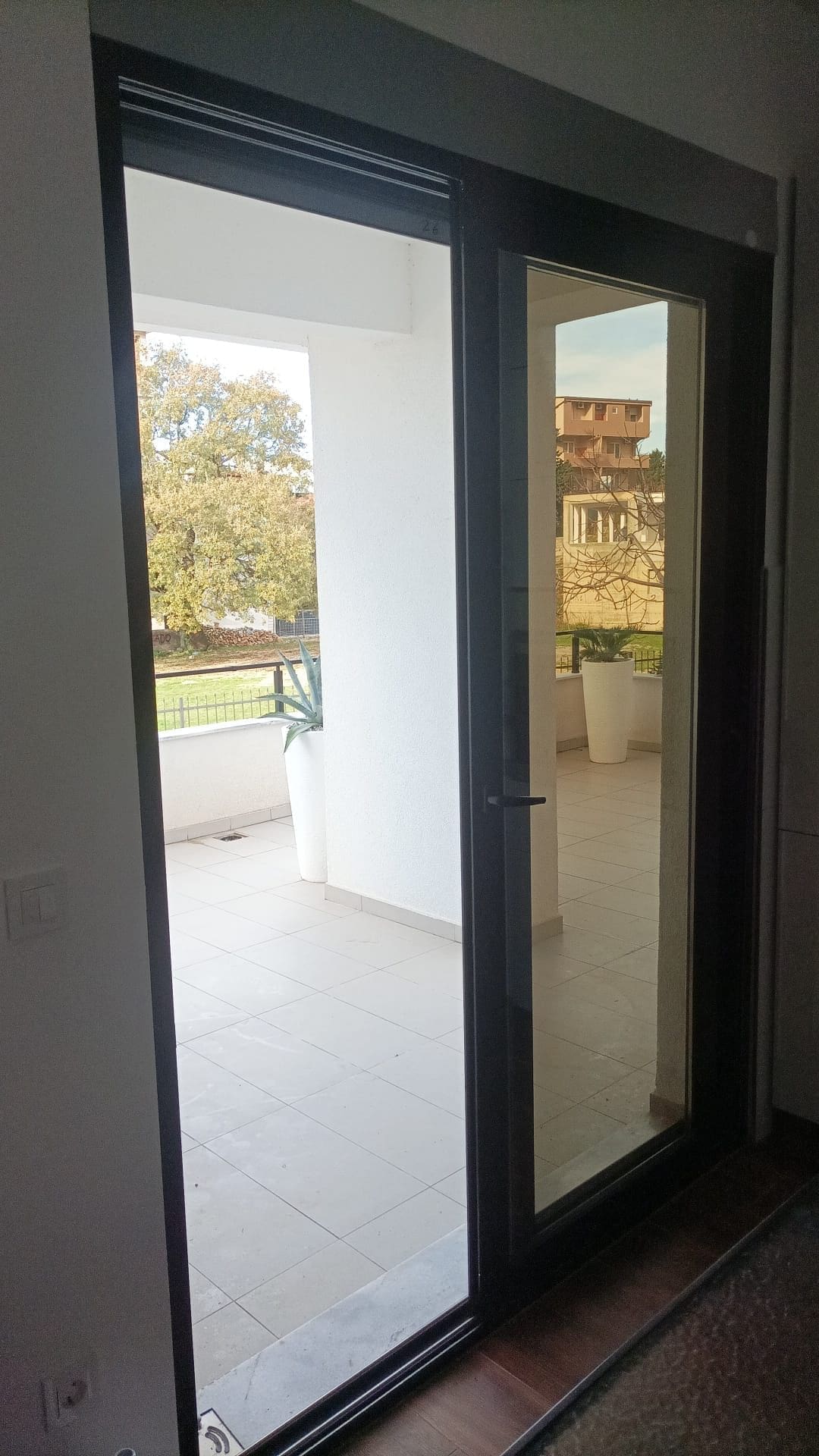 MREproperty (21) Raj na plaži vas čeka u Dobroj Vodi — Crna Gora