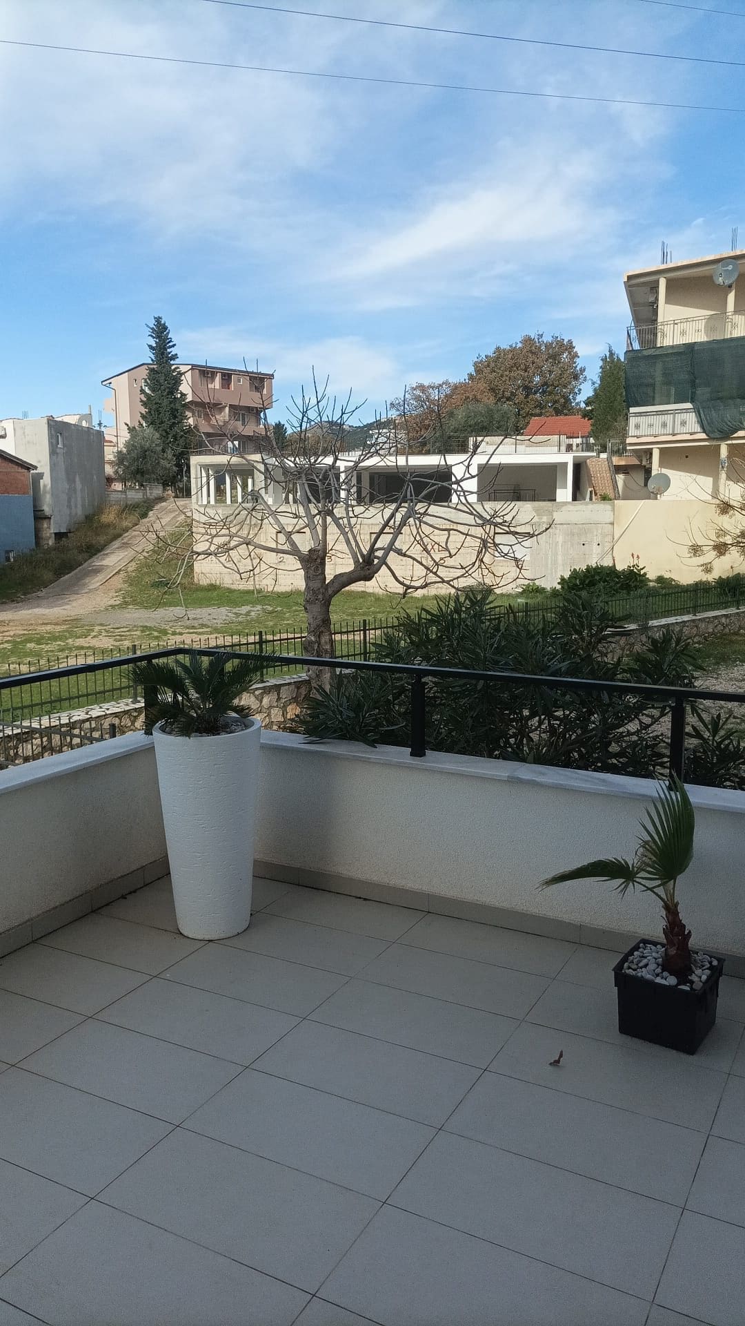 MREproperty (24) Raj na plaži vas čeka u Dobroj Vodi — Crna Gora