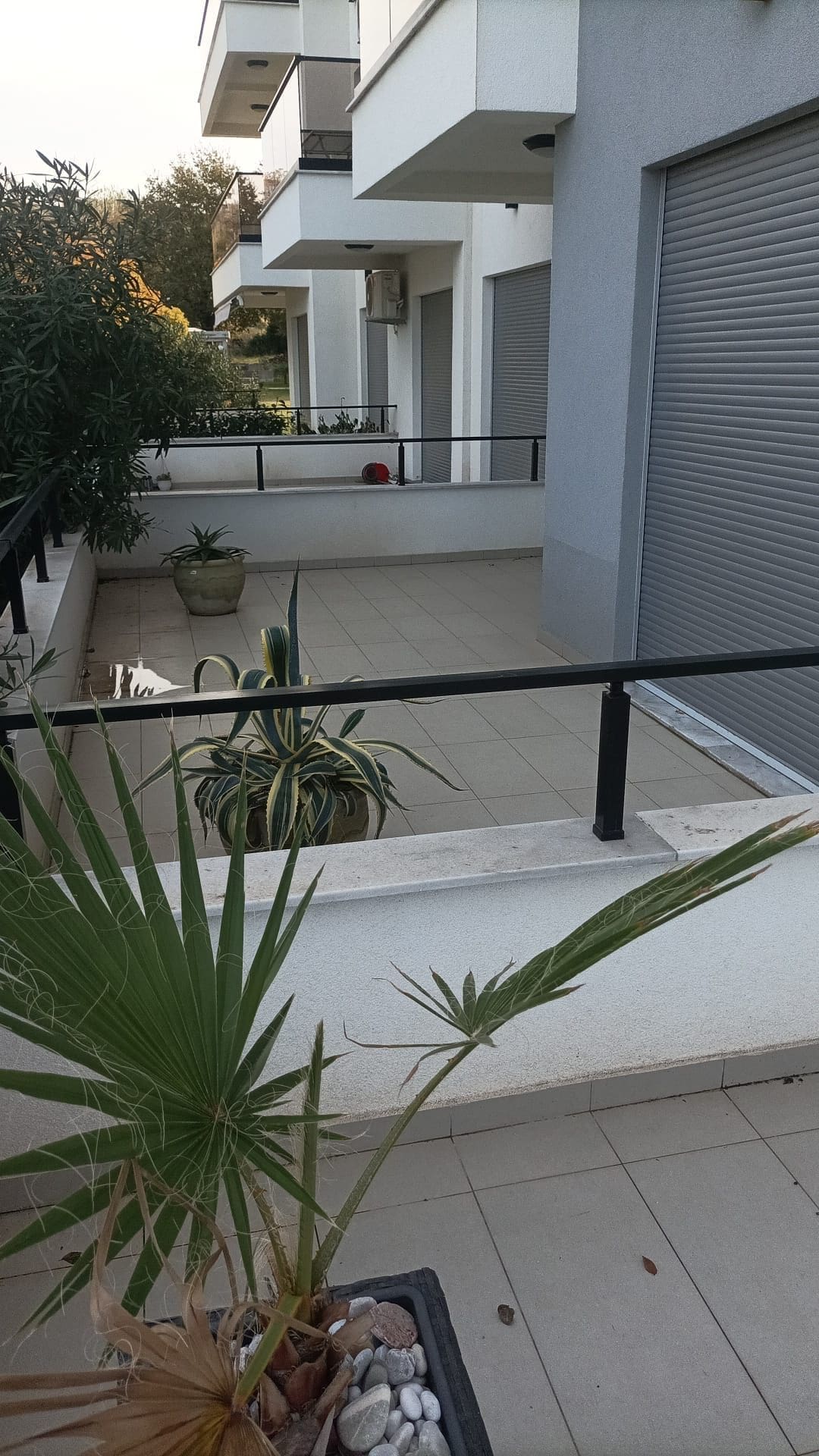 MREproperty (27) Raj na plaži vas čeka u Dobroj Vodi — Crna Gora