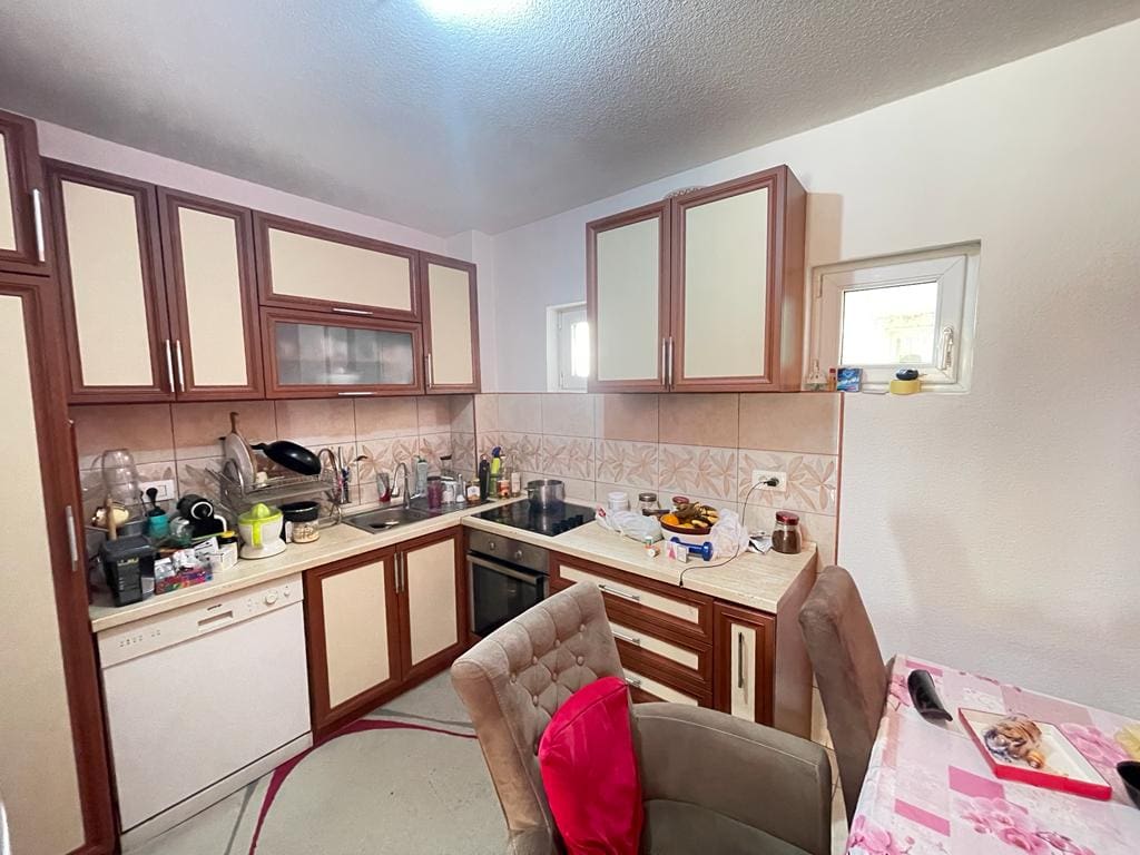 MREproperty (10) Bar'ın Kalbinde Modern Şehir Yaşamı — Karadağ