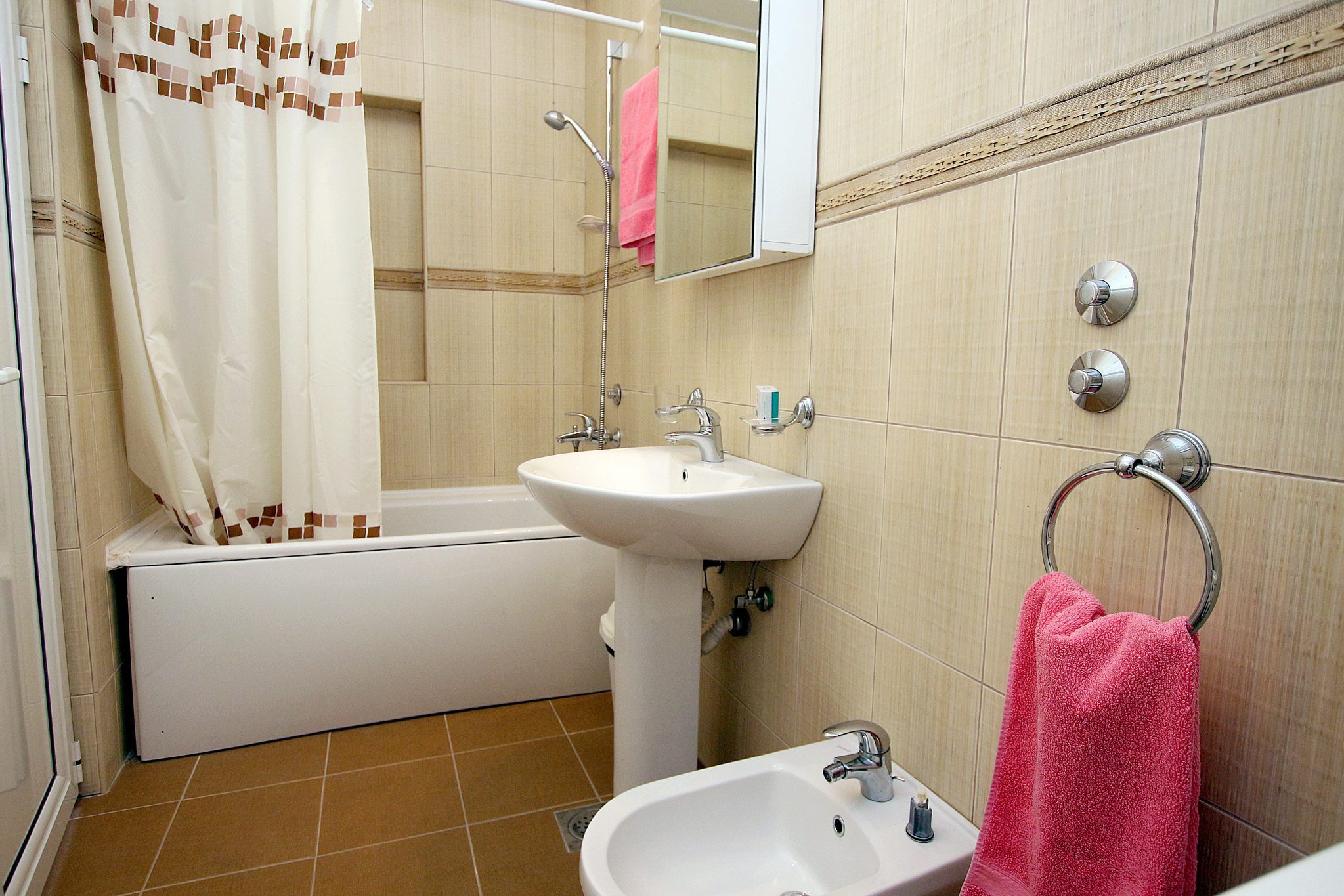 MREproperty (22) Ваш личный райский уголок — Черногория