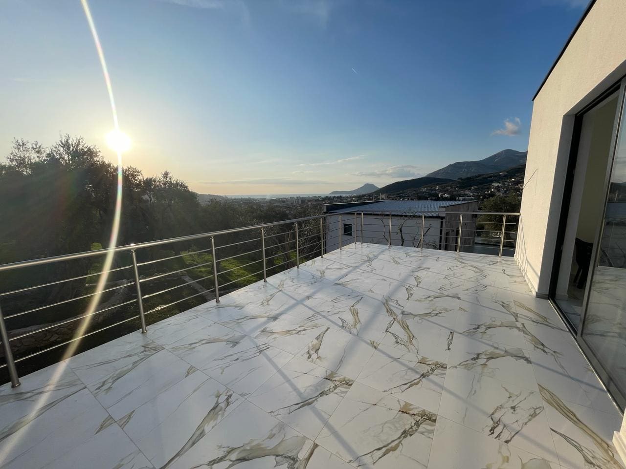 MREproperty (17) Новый дом с видом на море в Баре — Черногория