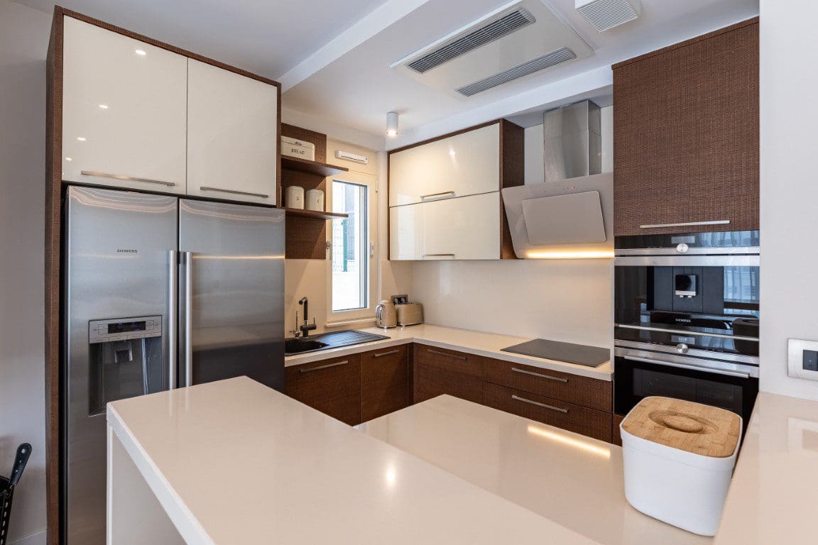 MREproperty (36) Crna Gora – Luksuzna vila oaza sa bazenom u Bečićima | Pogled na more — Crna Gora
