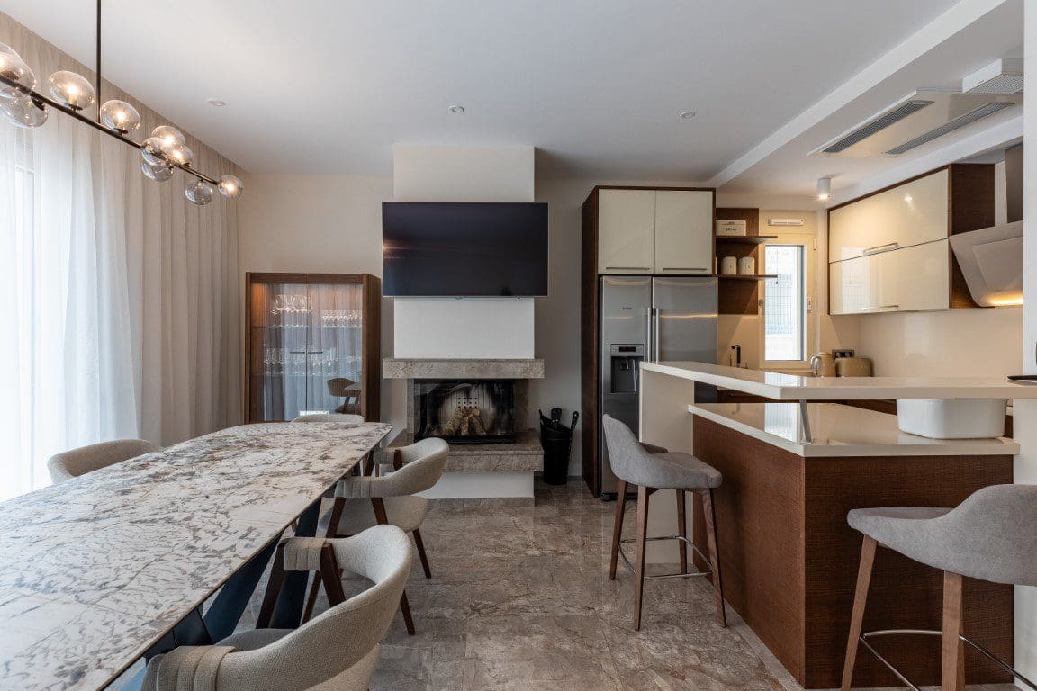 MREproperty (37) Crna Gora – Luksuzna vila oaza sa bazenom u Bečićima | Pogled na more — Crna Gora