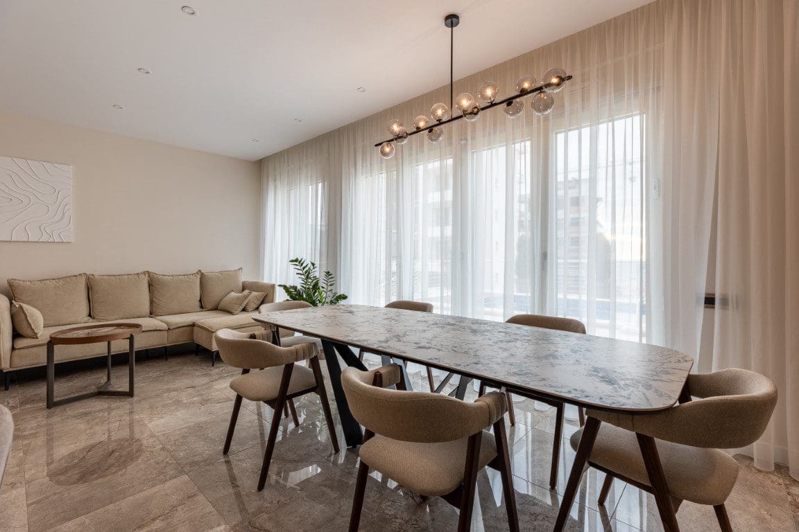 MREproperty (40) Crna Gora – Luksuzna vila oaza sa bazenom u Bečićima | Pogled na more — Crna Gora