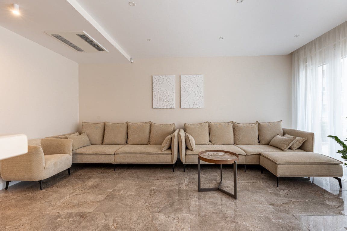 MREproperty (44) Crna Gora – Luksuzna vila oaza sa bazenom u Bečićima | Pogled na more — Crna Gora