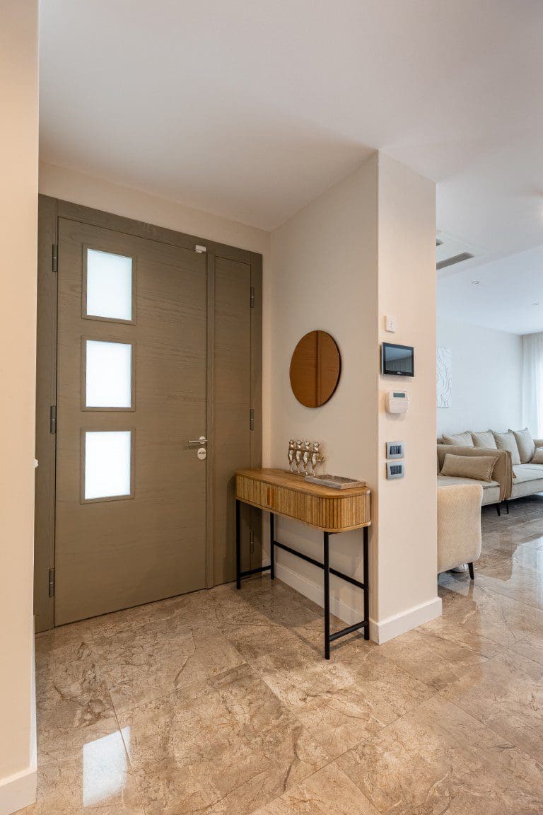 MREproperty (45) Crna Gora – Luksuzna vila oaza sa bazenom u Bečićima | Pogled na more — Crna Gora