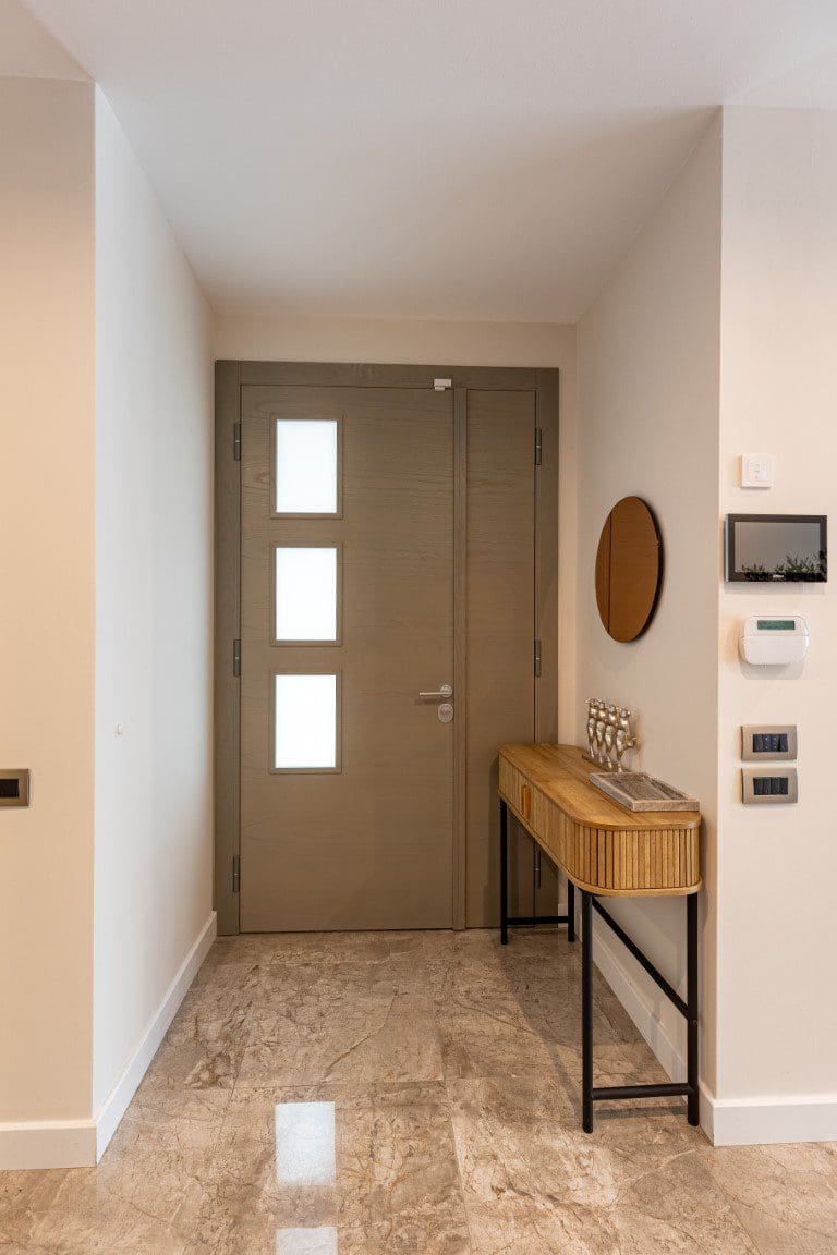 MREproperty (46) Crna Gora – Luksuzna vila oaza sa bazenom u Bečićima | Pogled na more — Crna Gora