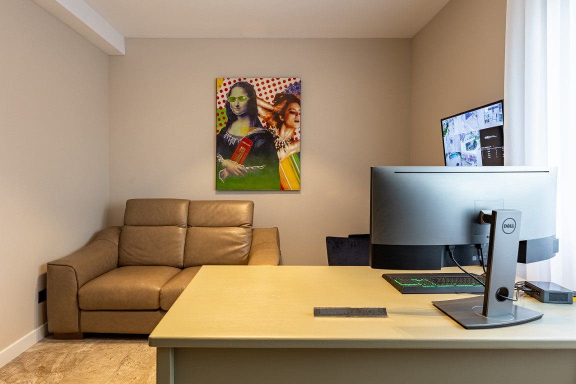 MREproperty (50) Crna Gora – Luksuzna vila oaza sa bazenom u Bečićima | Pogled na more — Crna Gora