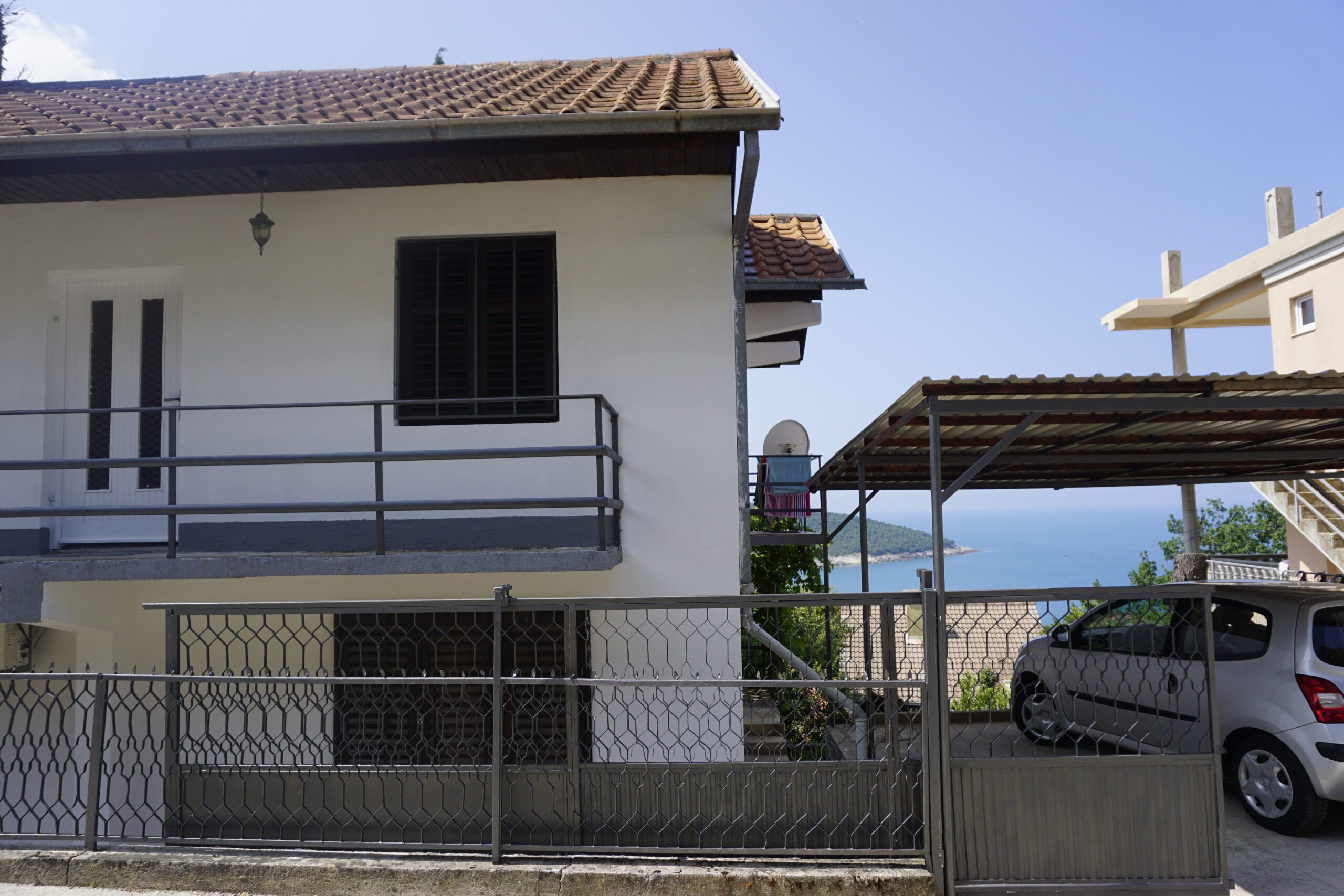 House · Kruce