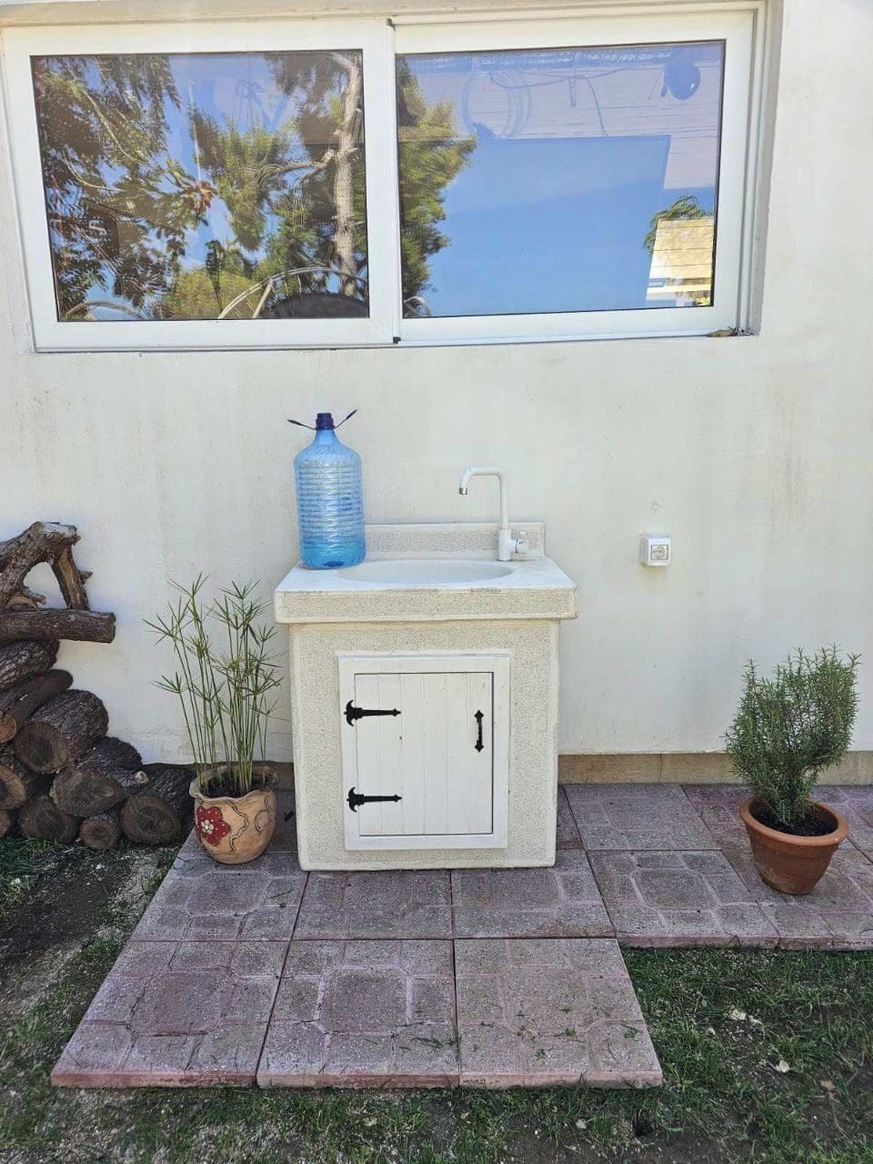 MREproperty (17) 2-Zimmer-Haus in Dobra Voda, Montenegro zu verkaufen