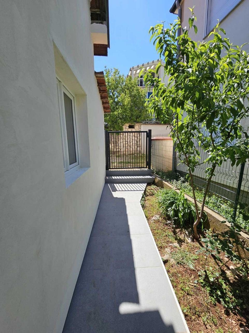 MREproperty (18) 2-Zimmer-Haus in Dobra Voda, Montenegro zu verkaufen